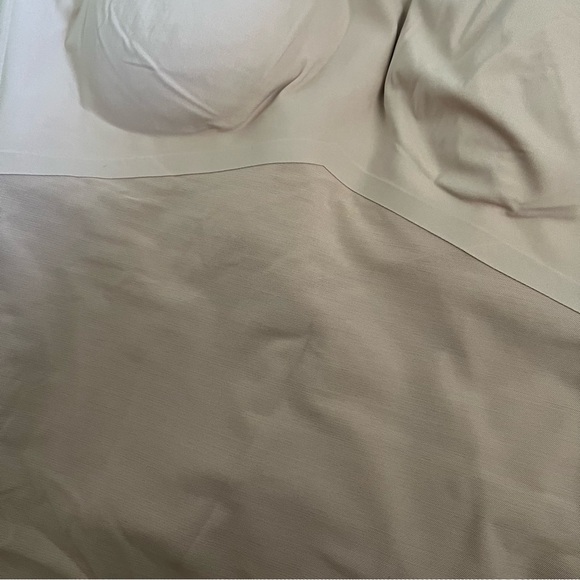 Honeylove LiftWear Wide Strap Tank in Sand Neutral Size 1X Plus - Picture 4 of 9